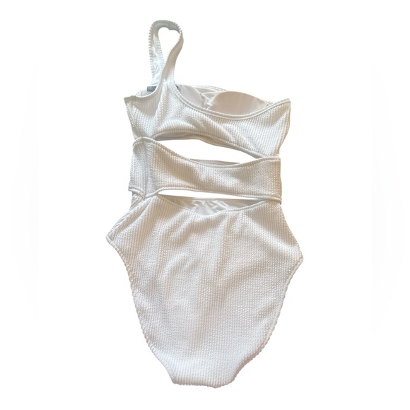 Aerie White One-Shoulder One Piece Swimsuit cut out Size Small NWT Asymmetrical - Picture 3 of 6